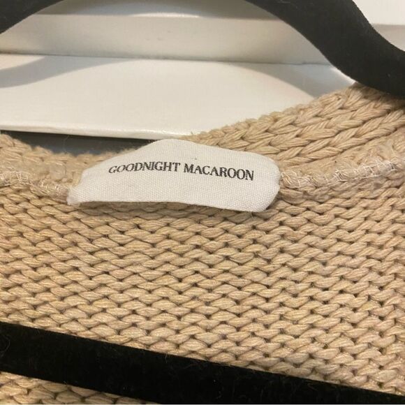 Goodnight Macaroon Neutral Preppy Beige and Black Academia Longline Cardigan - Picture 3 of 5